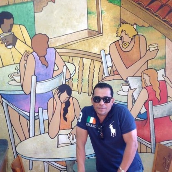 Meet your Posher, Hernan - Picture 1 of 1